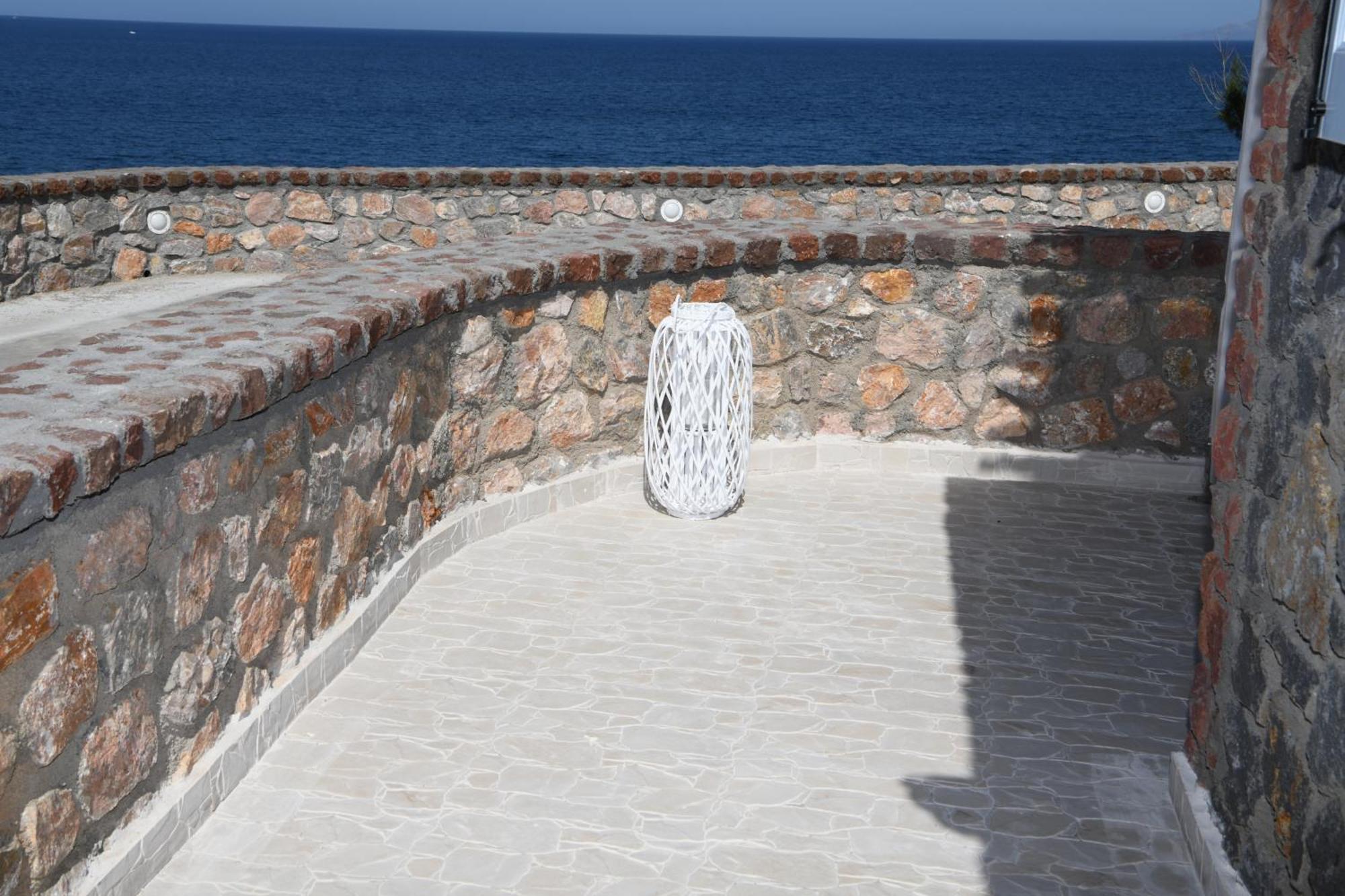Starlight Luxury Seaside Villa & Suites Imerovigli  Eksteriør billede