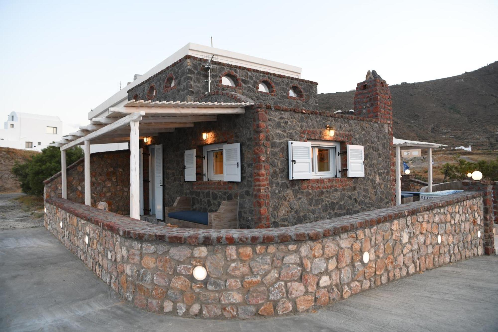 Starlight Luxury Seaside Villa & Suites Imerovigli  Eksteriør billede